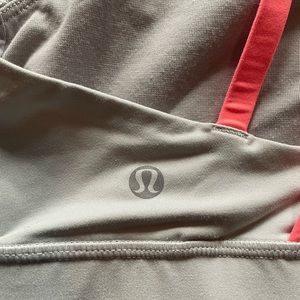 Lululemon Sports Bra size 6